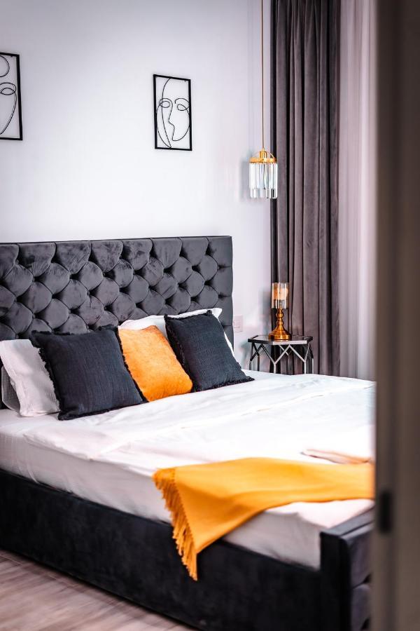 Luxury Family Apartment With Private Parking And Forest View Timişoara Exterior foto